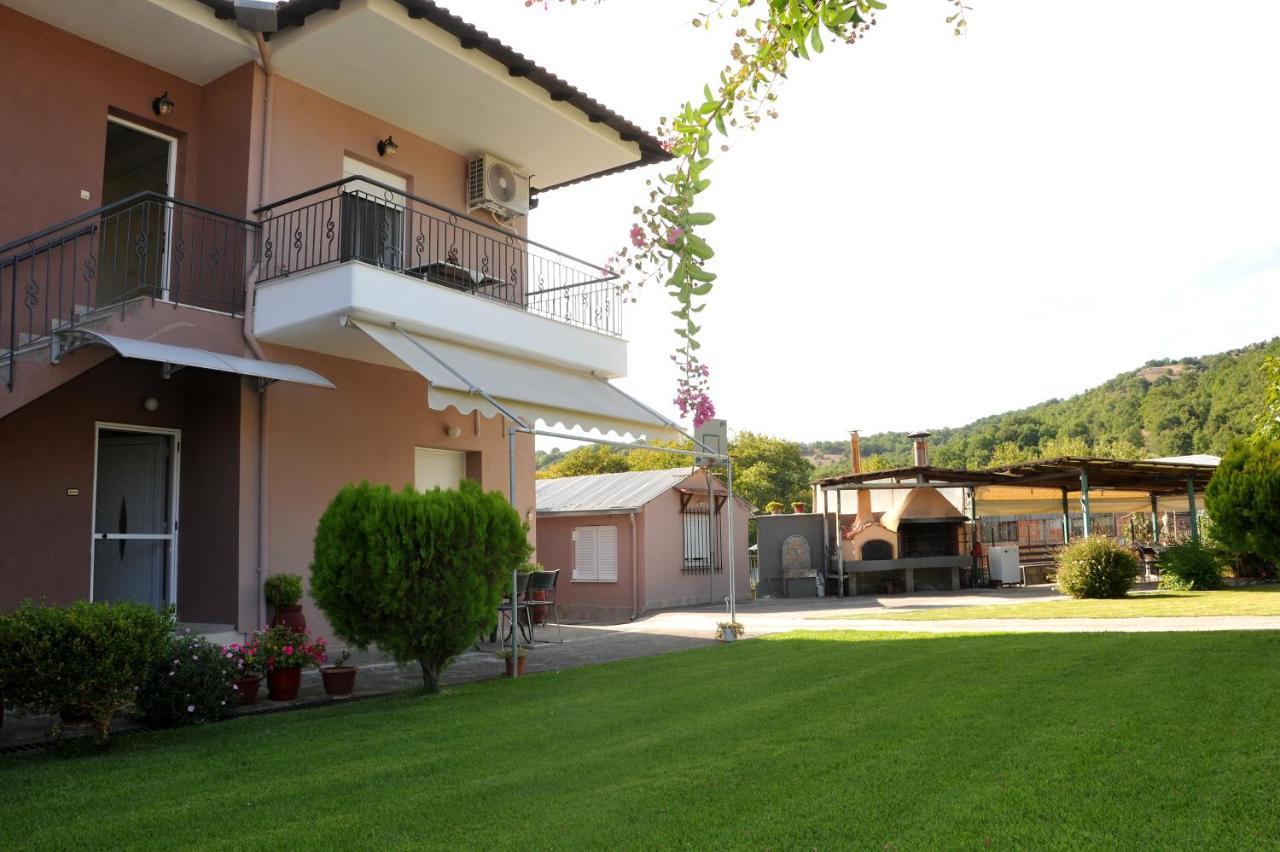 The Other Side Of Meteora With Lush Garden, Bbq & Pavillion Kalambaka Extérieur photo