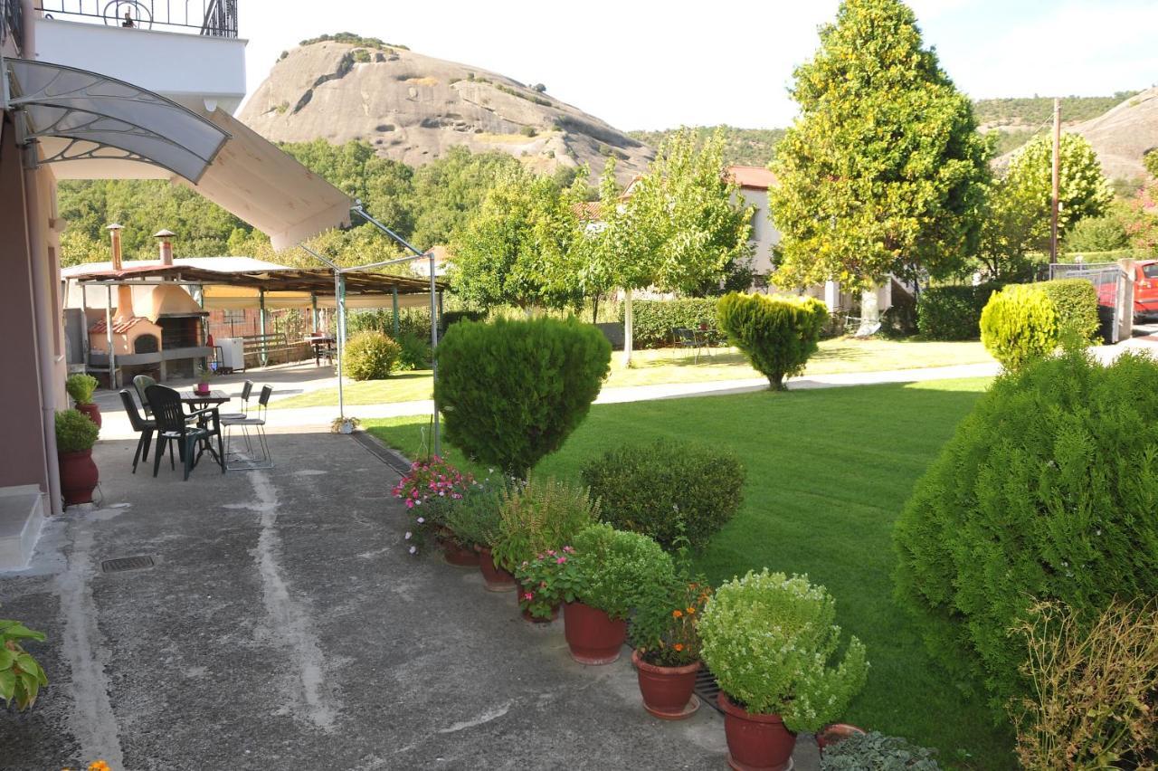 The Other Side Of Meteora With Lush Garden, Bbq & Pavillion Kalambaka Extérieur photo