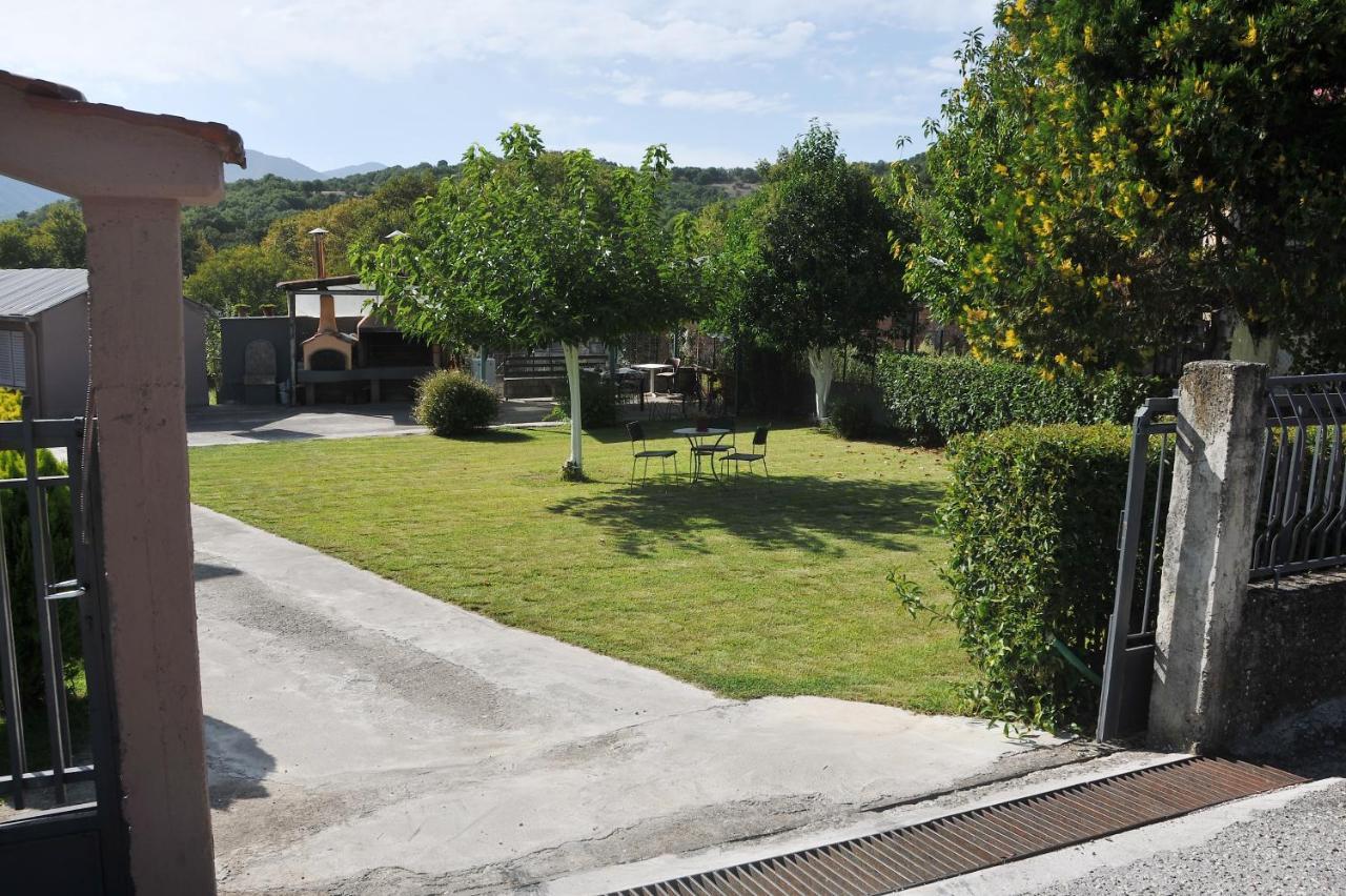 The Other Side Of Meteora With Lush Garden, Bbq & Pavillion Kalambaka Extérieur photo