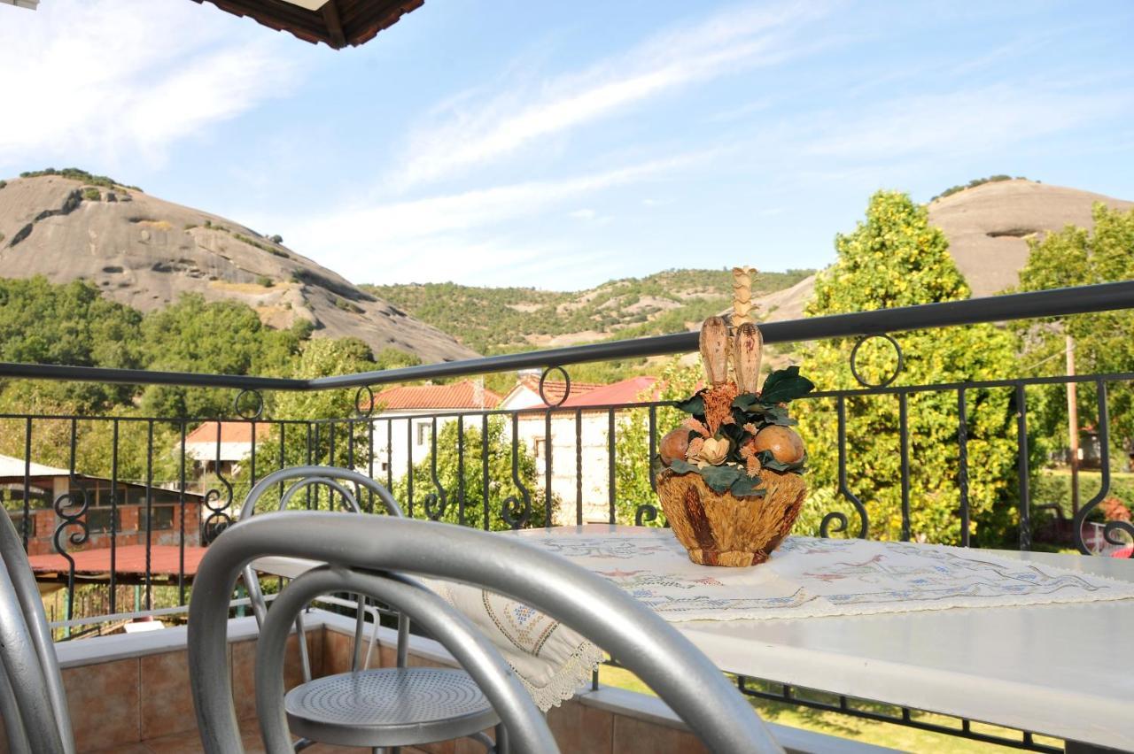 The Other Side Of Meteora With Lush Garden, Bbq & Pavillion Kalambaka Extérieur photo
